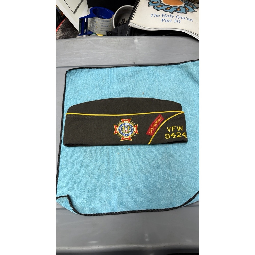 VFW 9424 Life‎ Member Garrison Cap Deerfield Cambridge WI + Korean War Pin